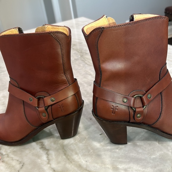 New boots - Picture 9 of 9